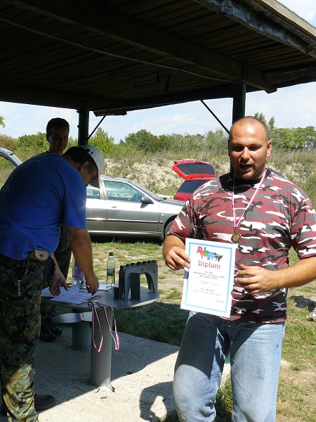 VII. kolo kom�r�anskej ligy v siluetovej stre�be