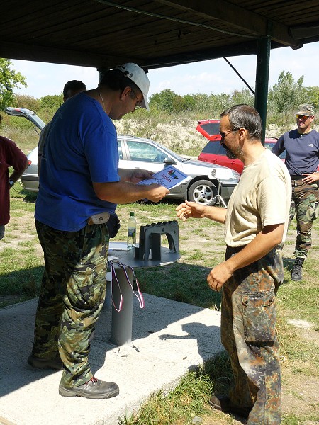 VII. kolo kom�r�anskej ligy v siluetovej stre�be