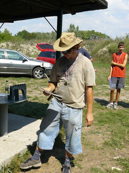 VII. kolo kom�r�anskej ligy v siluetovej stre�be