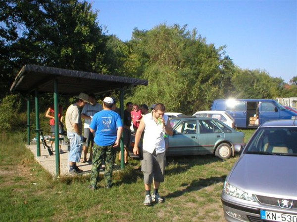 VII. kolo kom�r�anskej ligy v siluetovej stre�be