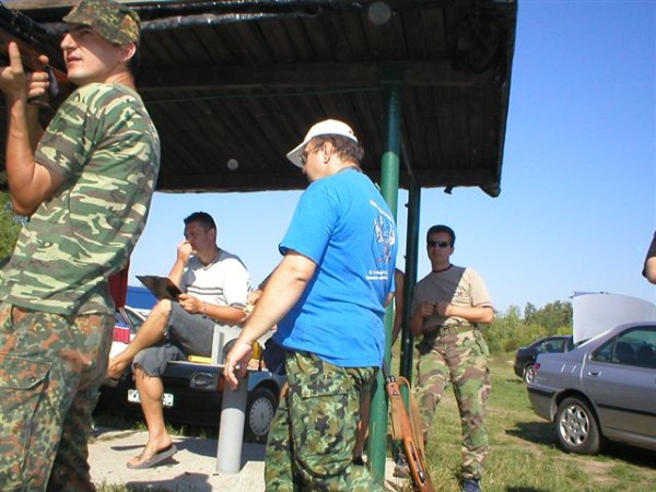 VII. kolo kom�r�anskej ligy v siluetovej stre�be