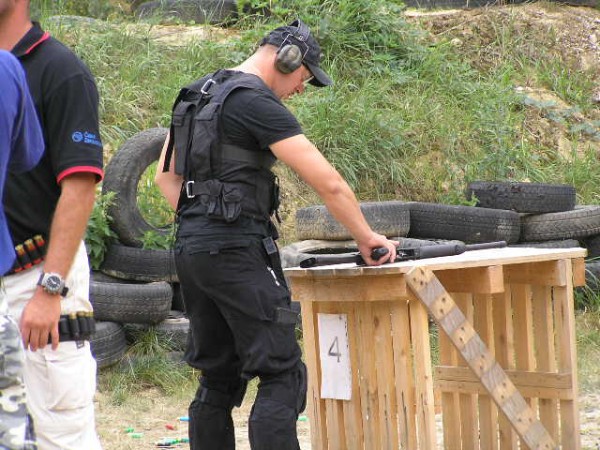 Extraliga Tren��n + brokovnica